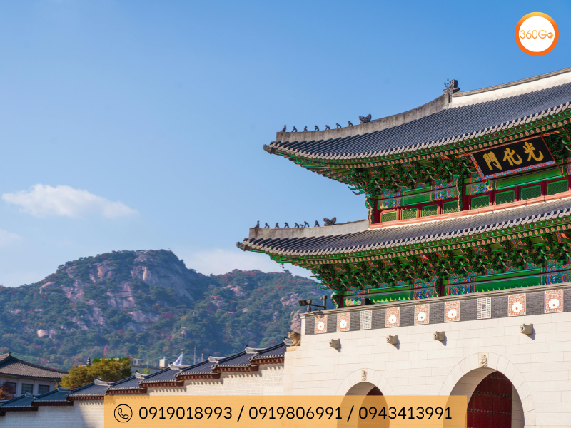 Cung điện Gyeongbok là nơi ở và làm việc của vua và hoàng tộc
